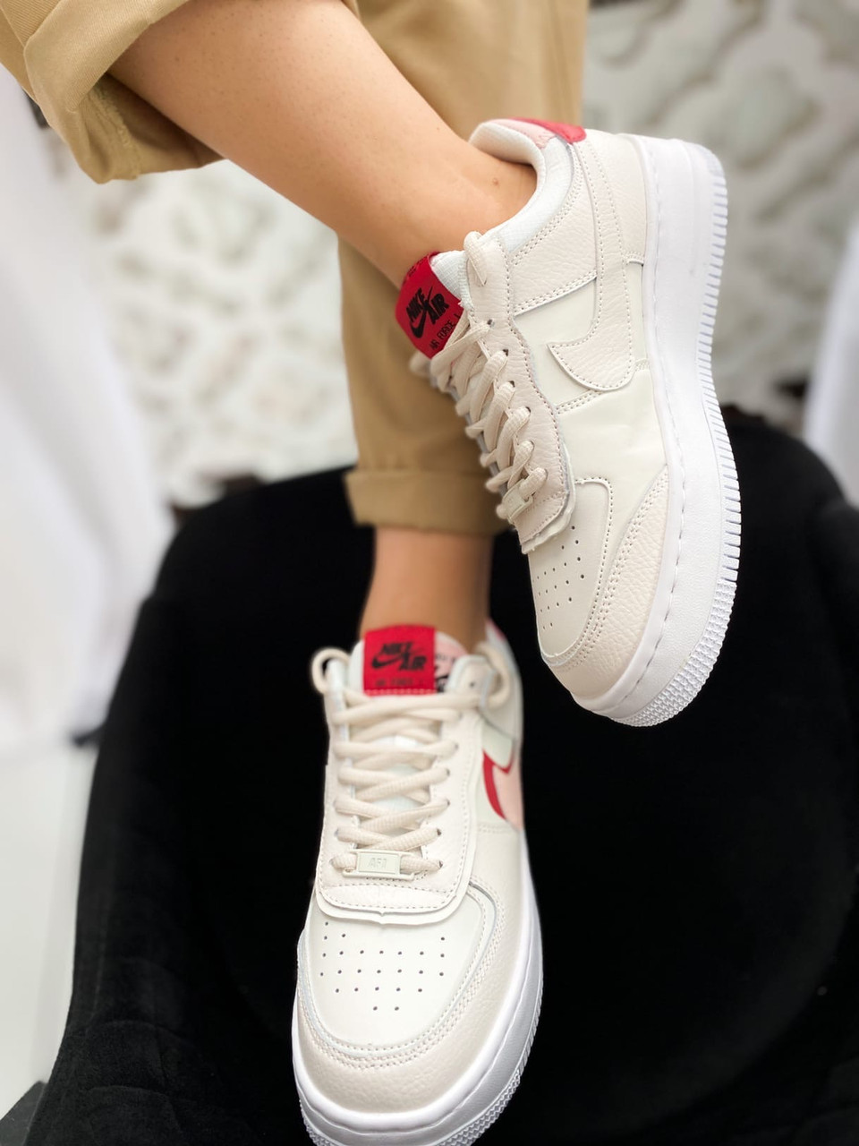 Кроссовки женские Nike Air Force 1 Low бежевые, Найк Аир Форс, натуральная кожа, прошиты. Код KS-9752, Бежевый
Кроссовки женские Nike Air Force 1 Low бежевые, Найк Аир Форс, натуральная кожа, прошиты. Код KS-9752, Бежевый