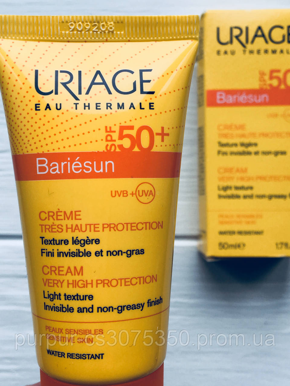 Солнцезащитный крем для лица без ароматизаторов Урьяж Uriage Bariésun Sun Cream SPF 50 +
Солнцезащитный крем для лица без ароматизаторов Урьяж Uriage Bariésun Sun Cream SPF 50 +