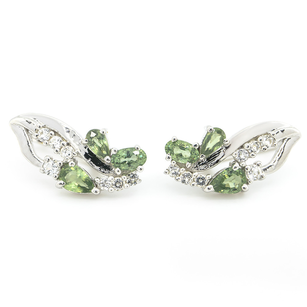 Серебряные серьги 925 пробы 5,36 г с зелеными шри-ланкийскими сапфирами АААА и топазами из США 2,54
Серебряные серьги 925 пробы 5,36 г с зелеными шри-ланкийскими сапфирами АААА и топазами из США 2,54