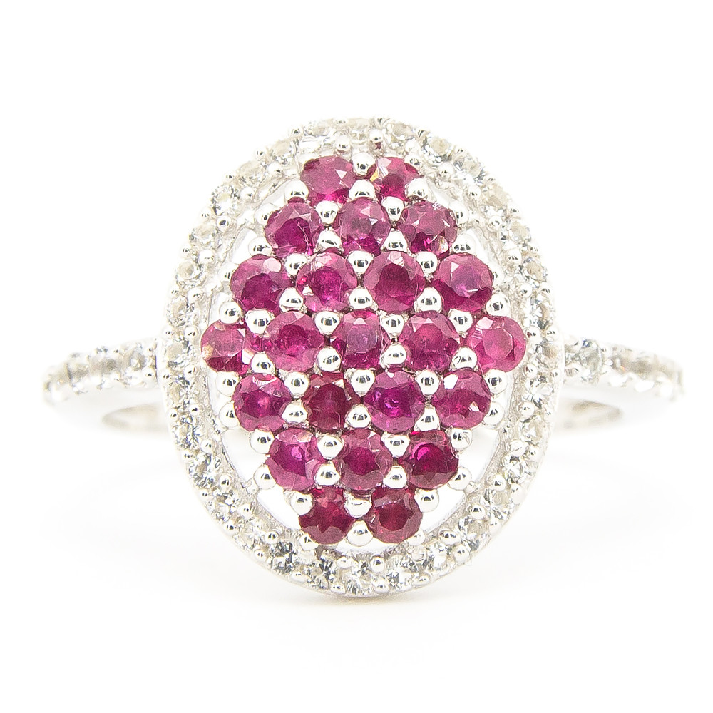 Серебряное кольцо 925 пробы 3,94 гр. с розовыми рубинами из Кении класса AAAA и топазами 1,87 карат
Серебряное кольцо 925 пробы 3,94 гр. с розовыми рубинами из Кении класса AAAA и топазами 1,87 карат