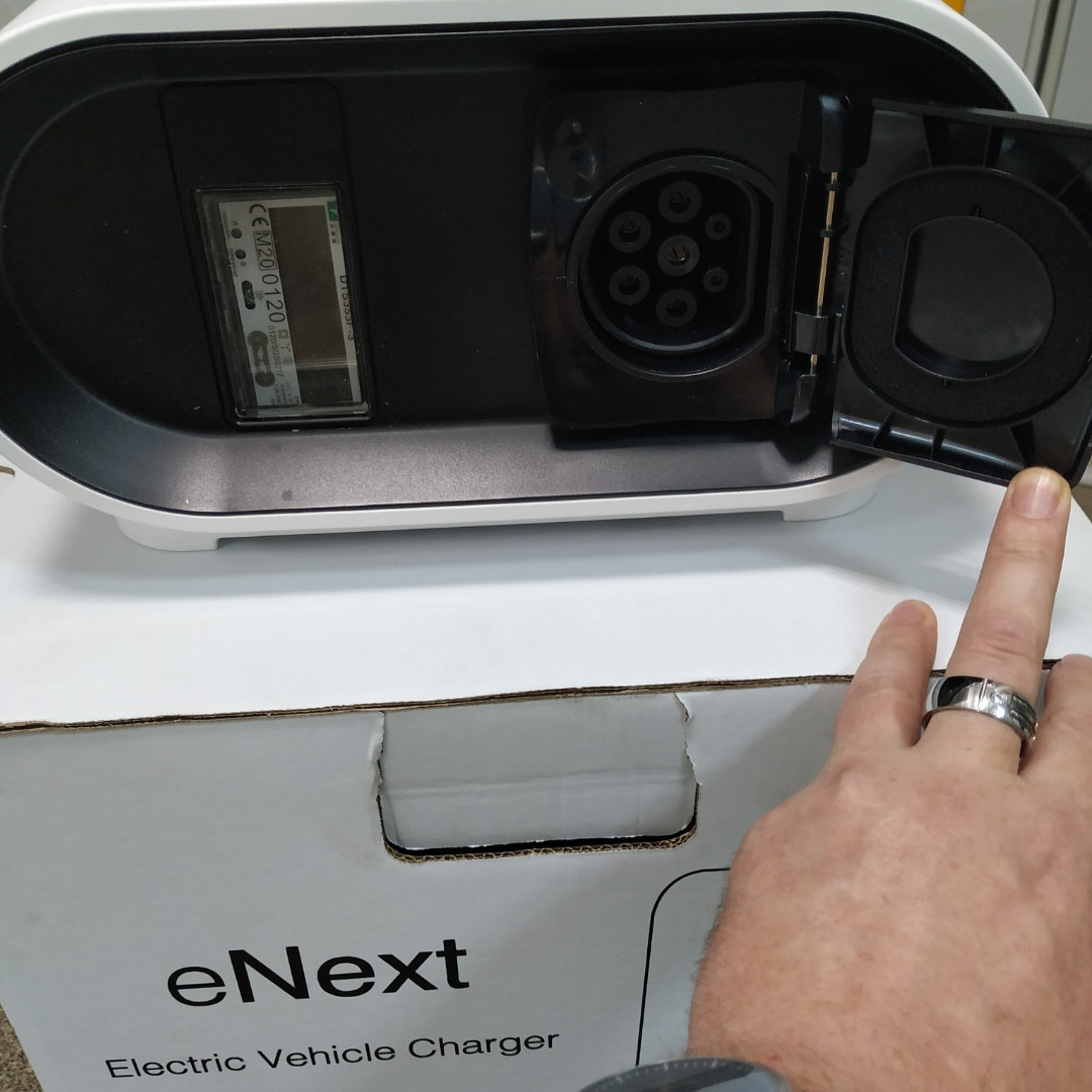 Станция для заряда электромобилей eNext S 22кВт 400В 32A Type2 розетка с фиксацией
Станция для заряда электромобилей eNext S 22кВт 400В 32A Type2 розетка с фиксацией