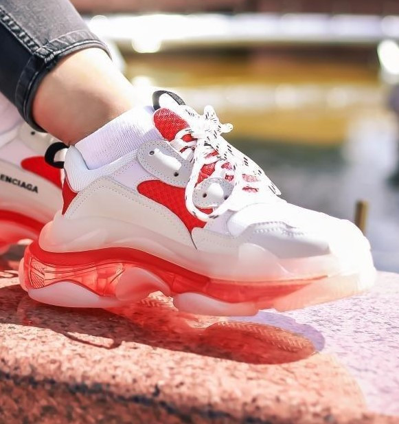 Balenciaga Triple S Clear Sole Red Pink | кроссовки женские; белые/красные/розовые; прозрачная подошва 38, Красный
Balenciaga Triple S Clear Sole Red Pink | кроссовки женские; белые/красные/розовые; прозрачная подошва 38, Красный
