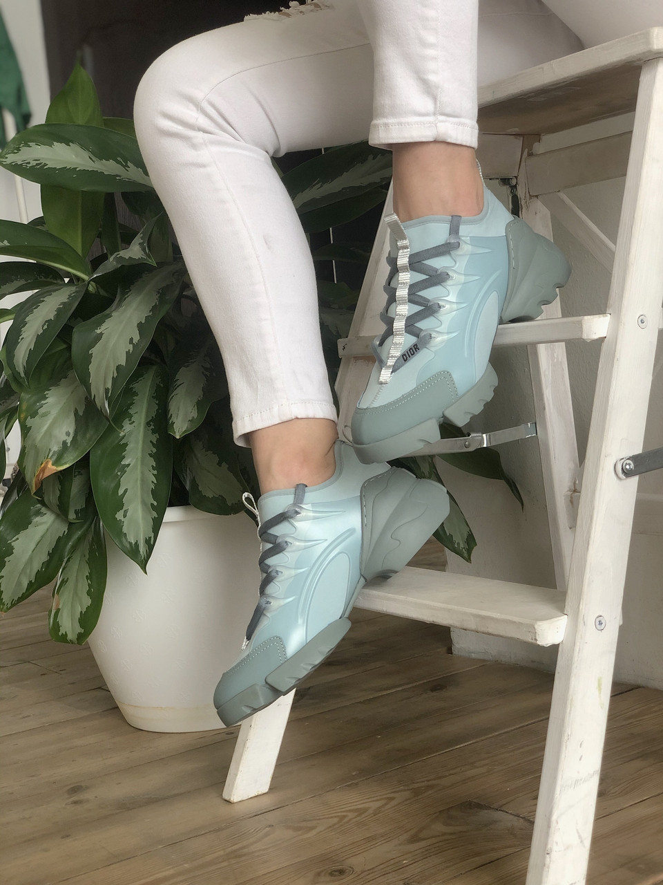 Кроссовки женские Dior D-Connect голубые, Диор, натуральная кожа, неопрен, код Z-3098
Кроссовки женские Dior D-Connect голубые, Диор, натуральная кожа, неопрен, код Z-3098