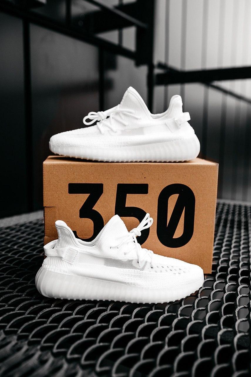 Женские кроссовки Adidas Yeezy Boost 350 v2 "Triple/White" / Адидас Изи Буст 350 в2 Белые 40, Белый
Женские кроссовки Adidas Yeezy Boost 350 v2 "Triple/White" / Адидас Изи Буст 350 в2 Белые 40, Белый
