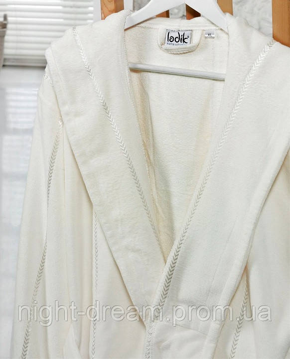 Банный махровый халат с капюшоном  Ladik  Venneta V3 молочный L