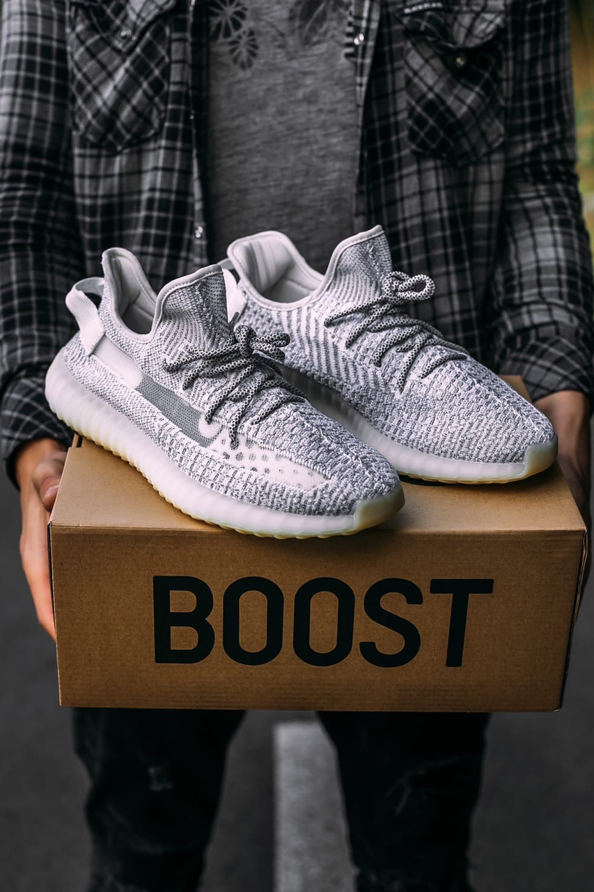 Кроссовки женские Adidas Yeezy Boost 350 V2 Static, рефлективные шнурки, АдиДас ИзиБуст 350, код IN-404 Женский, 39
Кроссовки женские Adidas Yeezy Boost 350 V2 Static, рефлективные шнурки, АдиДас ИзиБуст 350, код IN-404 Женский, 39