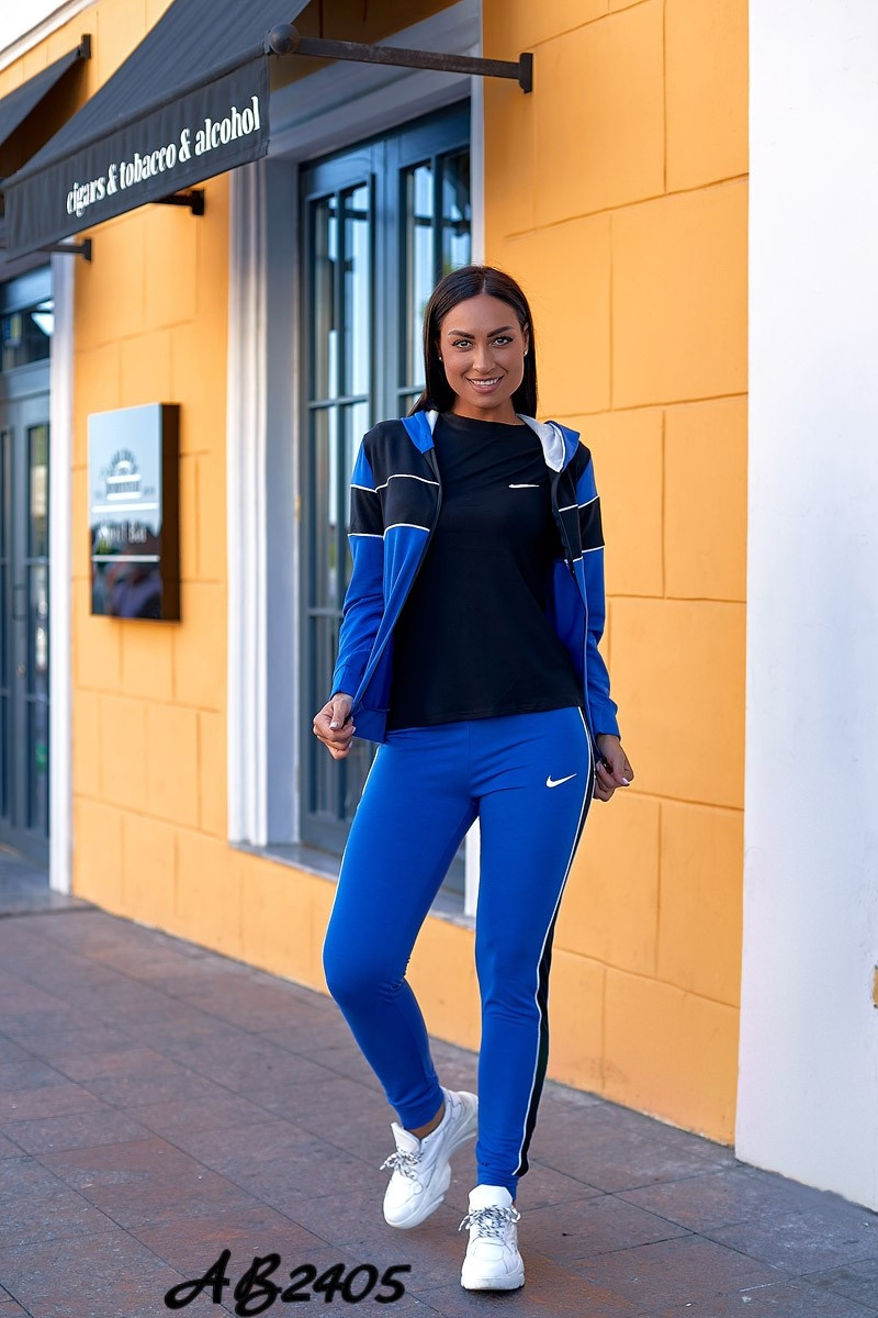 Костюм "Nike" спортивный тройка женский с футболкой осенний легкий с капюшоном прогулочный для спорта, синий 52
Костюм "Nike" спортивный тройка женский с футболкой осенний легкий с капюшоном прогулочный для спорта, синий 52