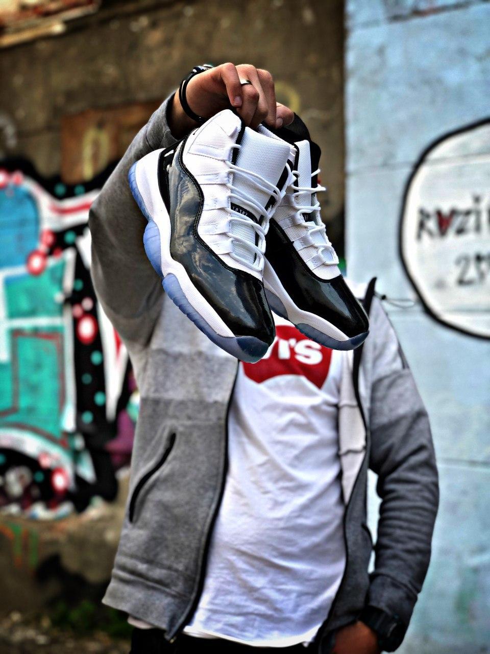 Мужские кроссовки Nike Air Jordan 11 Concord Black White / Найк Аир Джордан 11 Конкорд 41
Мужские кроссовки Nike Air Jordan 11 Concord Black White / Найк Аир Джордан 11 Конкорд 41