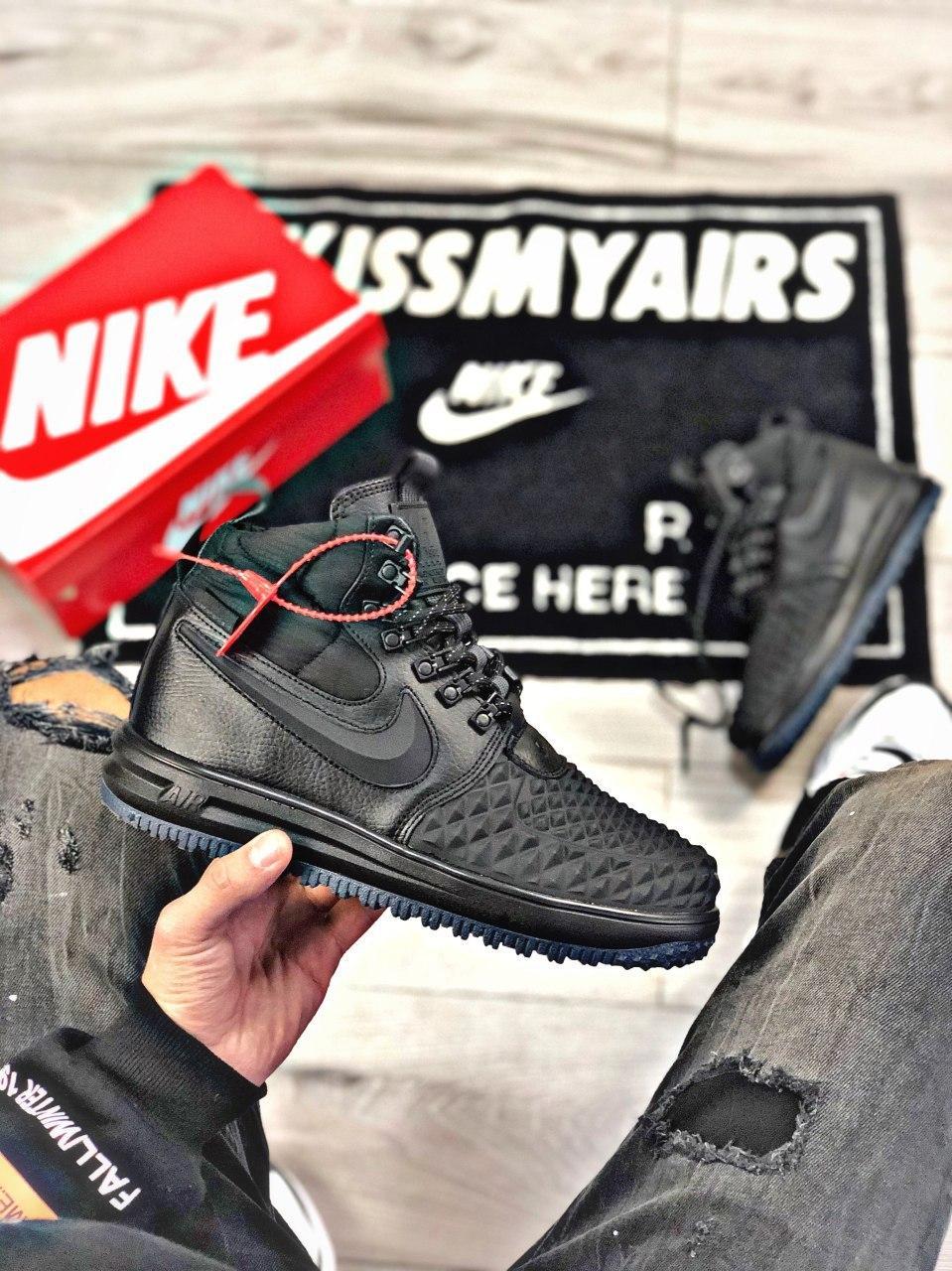 Мужские кроссовки Nike LUNAR FORCE 1 DUCKBOOT 17 Black / Найк Лунар Форс 1 Дакбут, Черный
Мужские кроссовки Nike LUNAR FORCE 1 DUCKBOOT 17 Black / Найк Лунар Форс 1 Дакбут, Черный