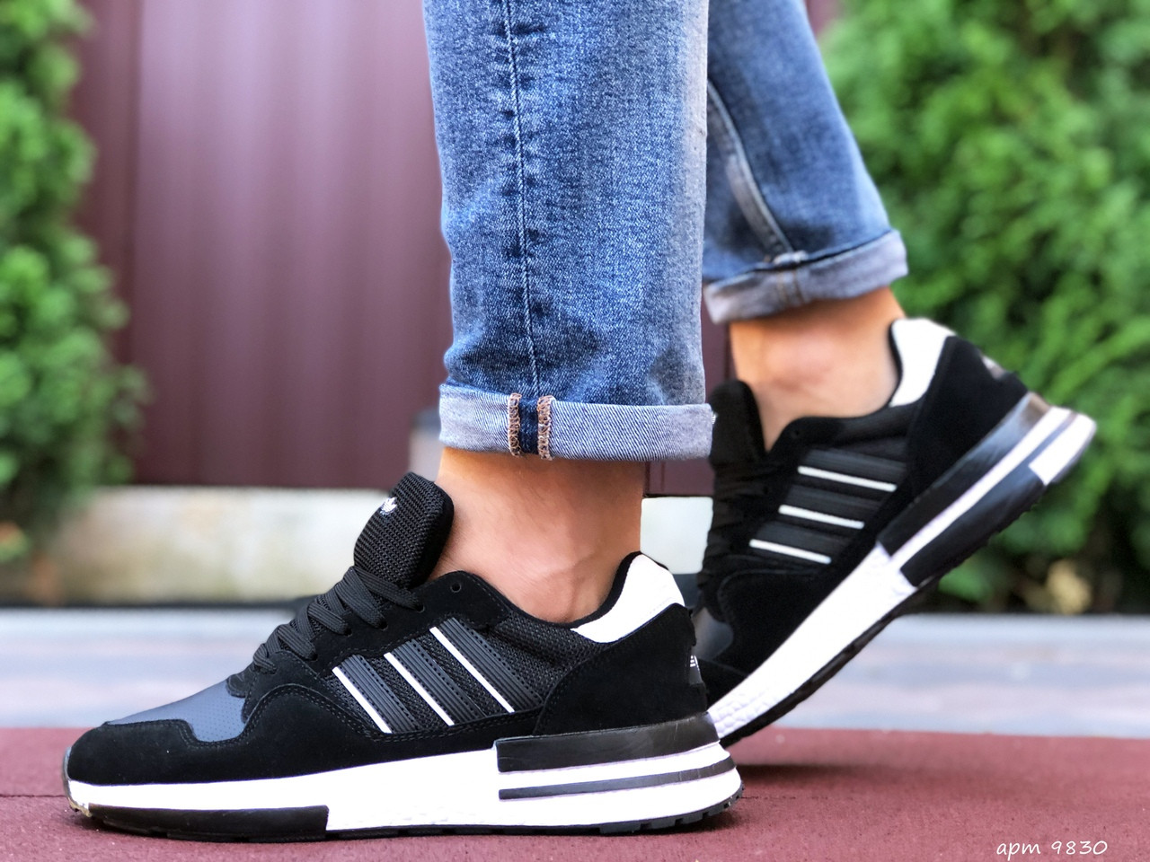 Кроссовки мужские Adidas ZX 500 RM черные с белым, Адидас Зет Икс 500, замша, текстиль, код SD-9830
Кроссовки мужские Adidas ZX 500 RM черные с белым, Адидас Зет Икс 500, замша, текстиль, код SD-9830