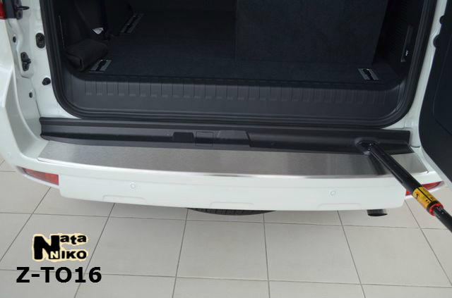 Накладка на Задний Бампер с ЗАГИБОМ — Накладка на Бампер TOYOTA LAND CRUISER 150 2009-2017
Накладка на Задний Бампер с ЗАГИБОМ — Накладка на Бампер TOYOTA LAND CRUISER 150 2009-2017