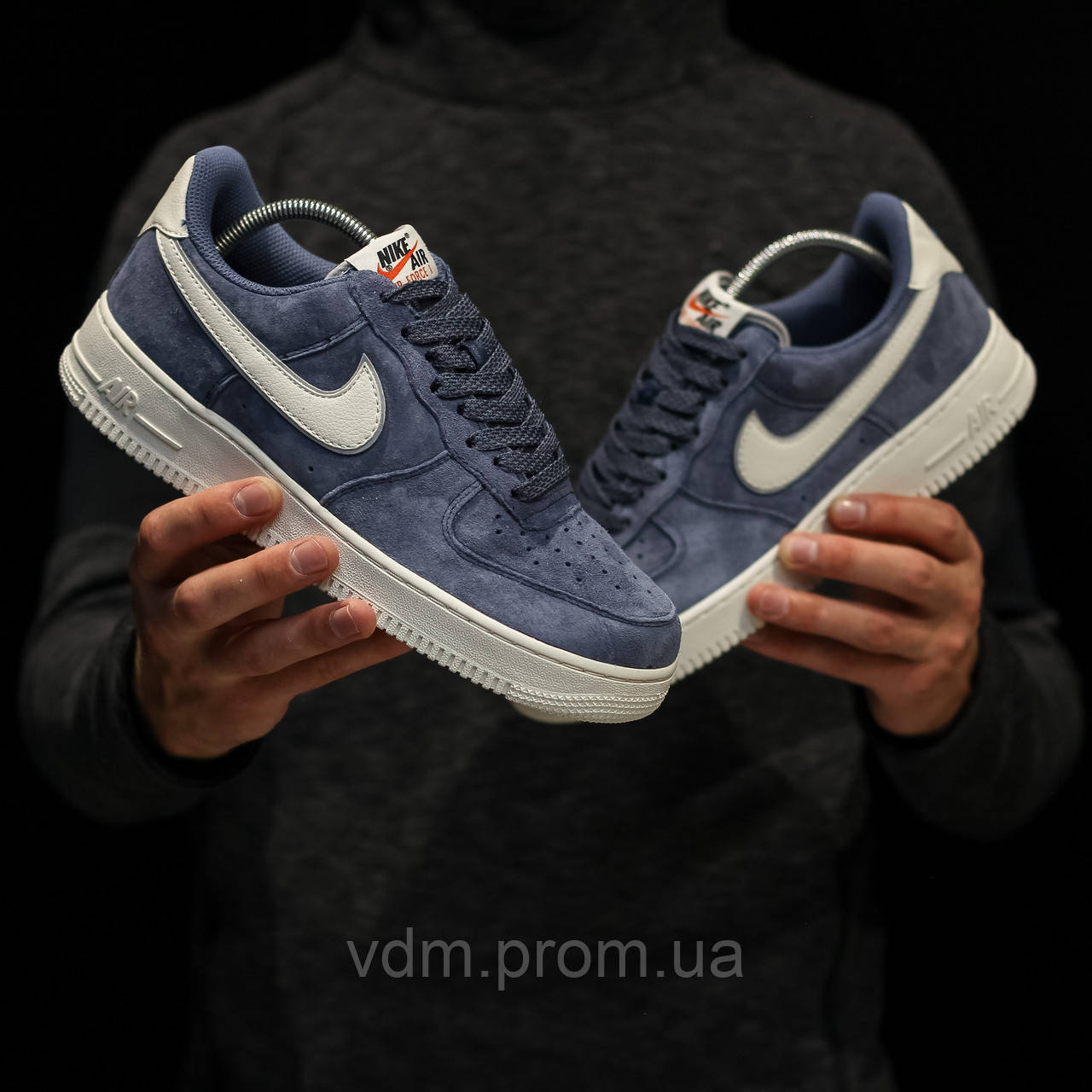 Кроссовки мужские Nike Air Jordan в стиле Найк Аир Джордан, замша,код DK-1366. Синие 42
Кроссовки мужские Nike Air Jordan в стиле Найк Аир Джордан, замша,код DK-1366. Синие 42