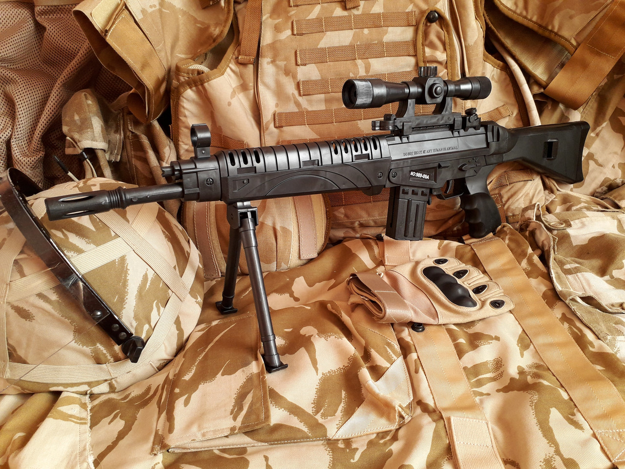 Снайперская винтовка с сошками Heckler & Koch G3 на пластиковых шариках 6мм. с лазерным целеуказателем, Черный
Снайперская винтовка с сошками Heckler & Koch G3 на пластиковых шариках 6мм. с лазерным целеуказателем, Черный