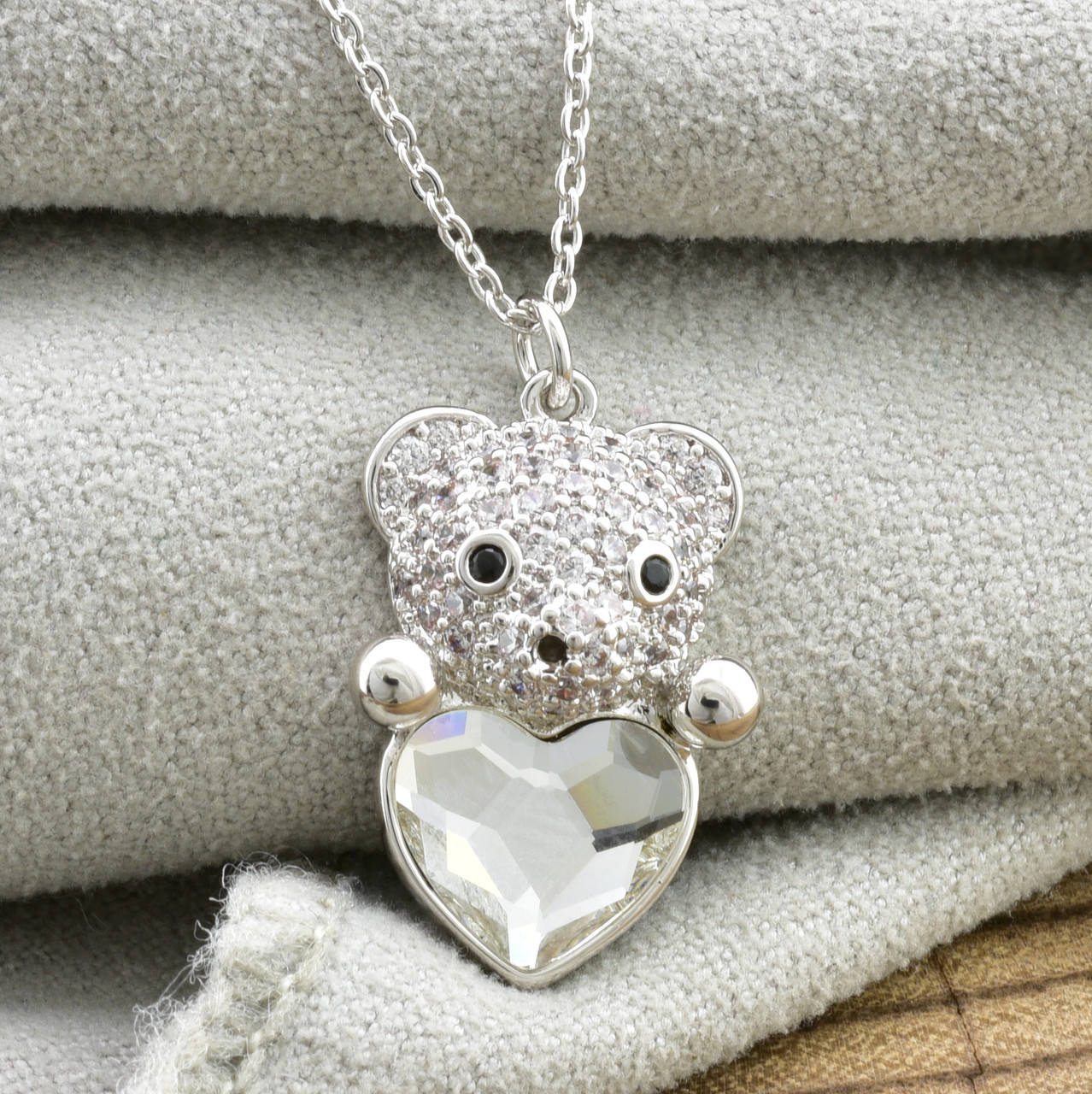 Колье с кристаллами Swarovski 87069 длина 39+6 см ширина 1 мм цвет белый позолота БЗ
Колье с кристаллами Swarovski 87069 длина 39+6 см ширина 1 мм цвет белый позолота БЗ