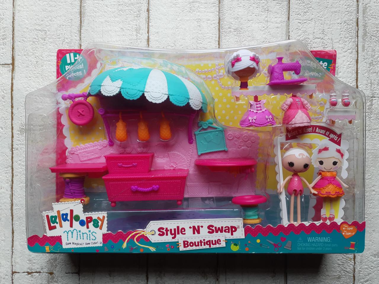 Набор кукол Mini Lalaloopsy Модное превращение Модный бутик с аксессуарами 7.5 см 541400
Набор кукол Mini Lalaloopsy Модное превращение Модный бутик с аксессуарами 7.5 см 541400