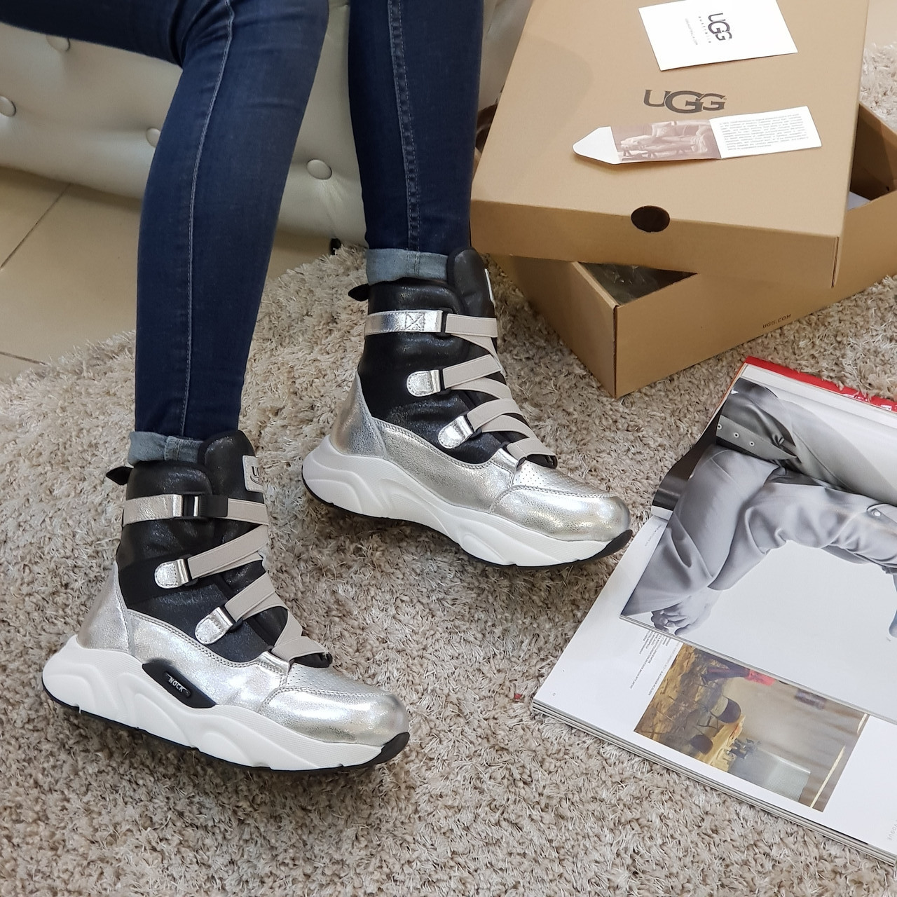 Ugg угги женские натуральная кожа кроссовки зимние Ugg из натуральной кожи и и овчины серебристые 41, Темно-серый
Ugg угги женские натуральная кожа кроссовки зимние Ugg из натуральной кожи и и овчины серебристые 41, Темно-серый