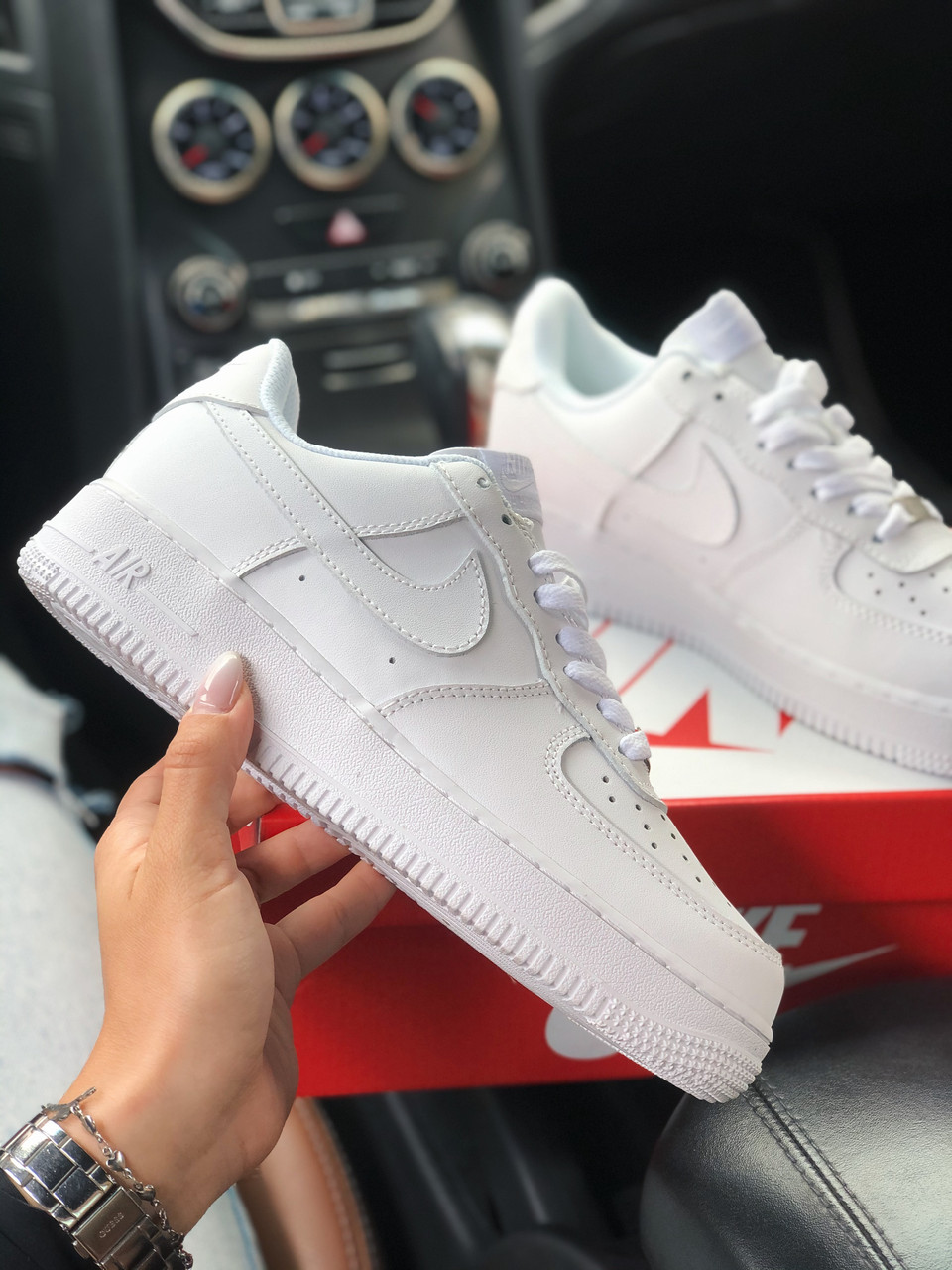Женские кроссовки Nike Air Force White 1 07 One / Форсы Найк Аир белые низкие кожаные 40, Белый
Женские кроссовки Nike Air Force White 1 07 One / Форсы Найк Аир белые низкие кожаные 40, Белый