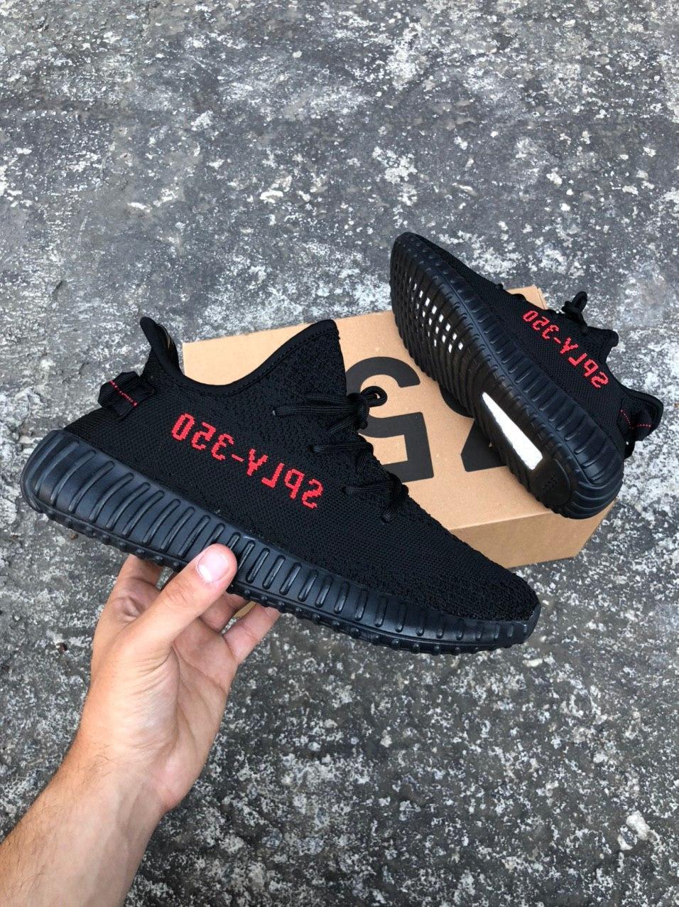 Мужские кроссовки Adidas Yeezy Boost 350 V2 Black Red / Адидас Изи Буст 350 в2 Блек Ред, Черные
Мужские кроссовки Adidas Yeezy Boost 350 V2 Black Red / Адидас Изи Буст 350 в2 Блек Ред, Черные