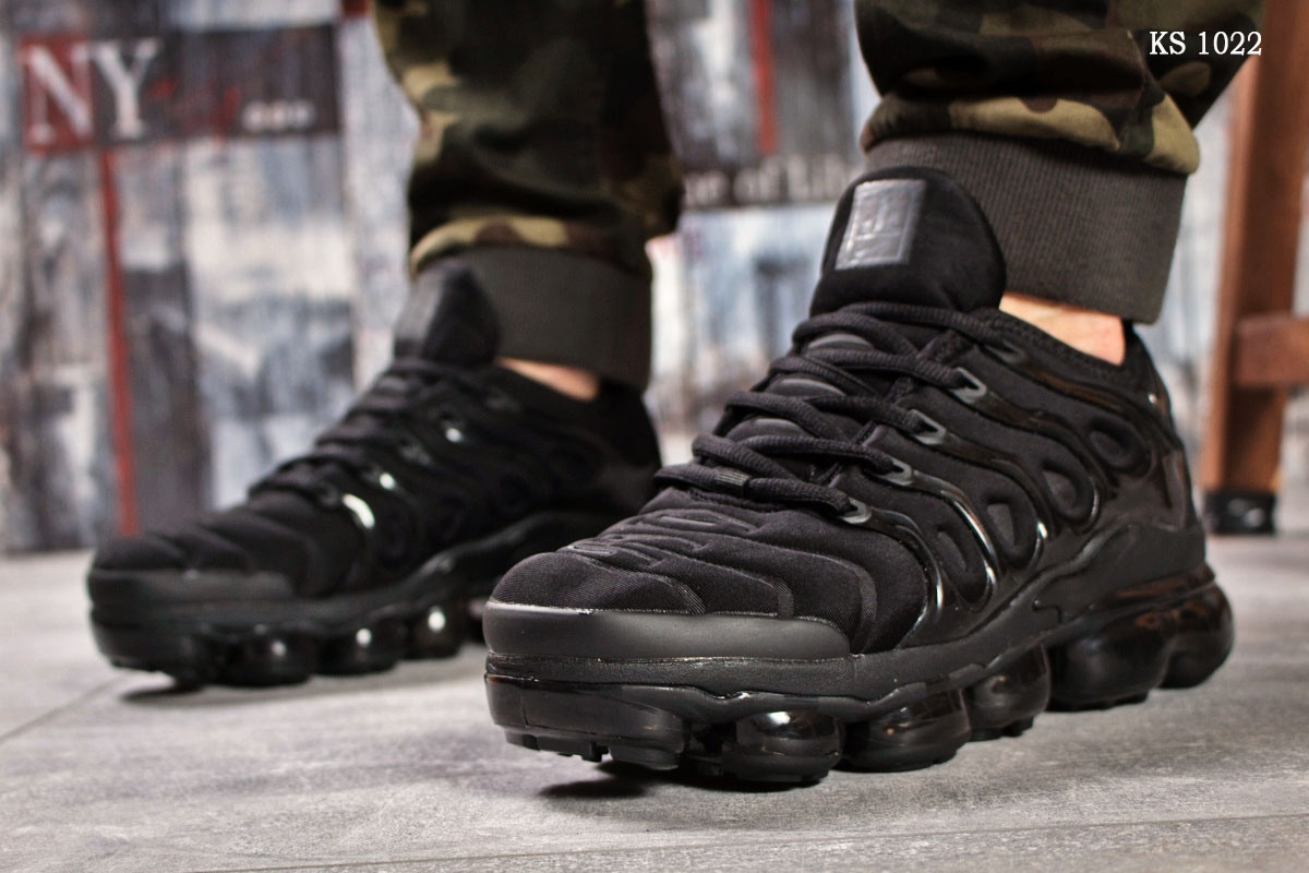 Мужские кроссовки в стиле Nike TN Air, текстиль, черные 44(28 см), размеры:41,42,43,44,45
Мужские кроссовки в стиле Nike TN Air, текстиль, черные 44(28 см), размеры:41,42,43,44,45