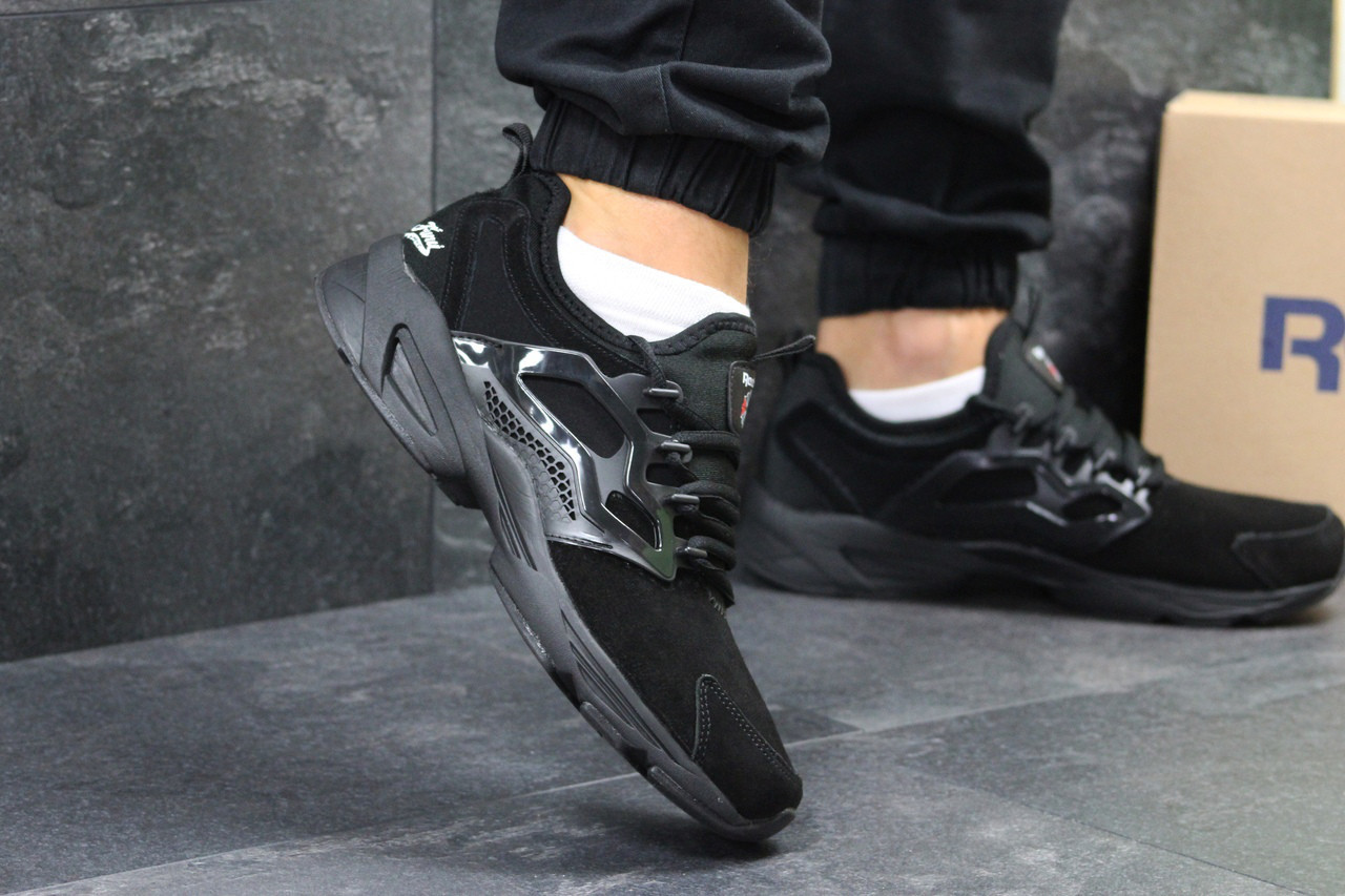 Мужские кроссовки в стиле Reebok Fury Black, черные 45(28,5 см), размеры:44,45
Мужские кроссовки в стиле Reebok Fury Black, черные 45(28,5 см), размеры:44,45