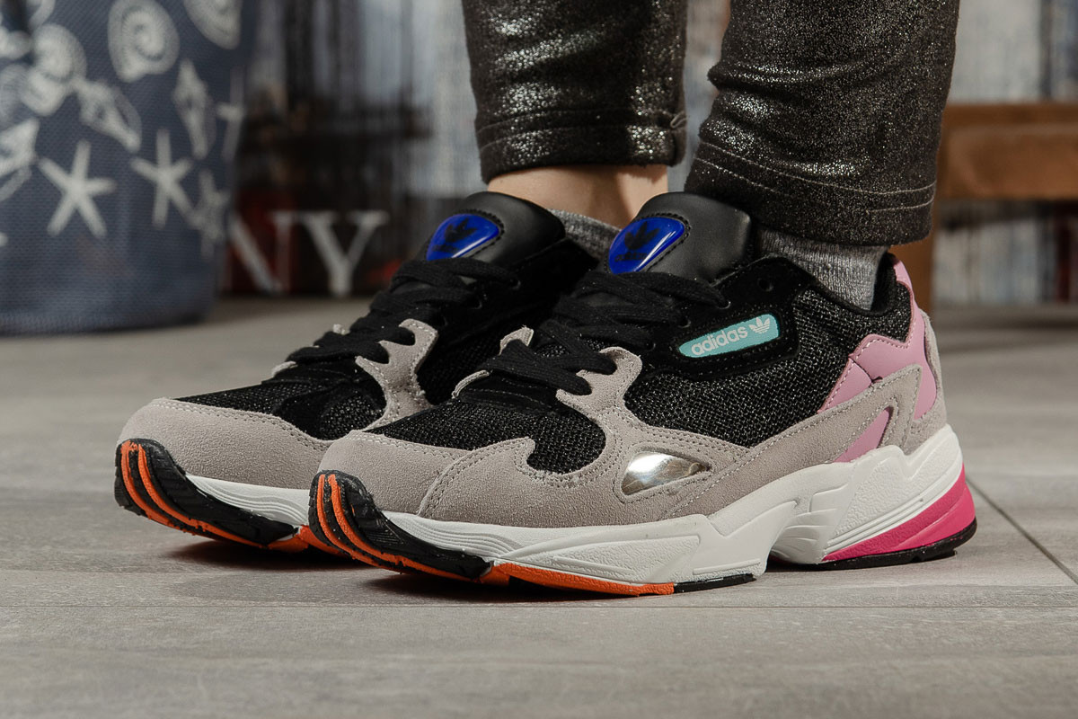 Женские кроссовки в стиле Adidas Falcon, замша, текстиль, черные с серым 40(25,5 см)
Женские кроссовки в стиле Adidas Falcon, замша, текстиль, черные с серым 40(25,5 см)