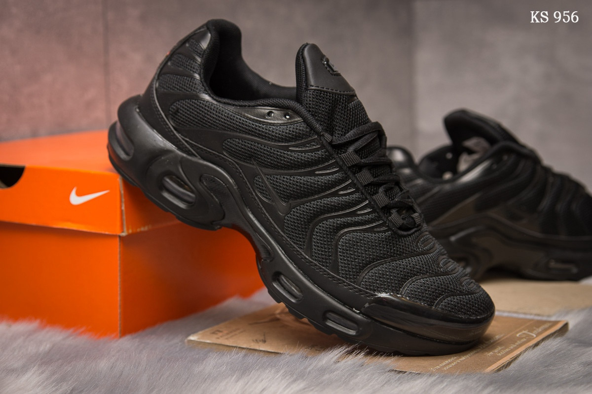Мужские кроссовки в стиле Nike Air Max TN, черные 44(28 см), размеры:44,46
Мужские кроссовки в стиле Nike Air Max TN, черные 44(28 см), размеры:44,46