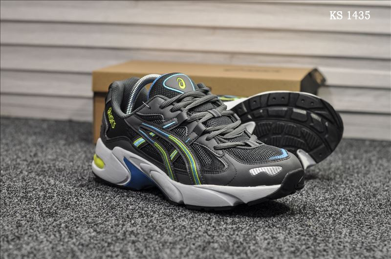Мужские кроссовки в стиле Asics Gel Lyte 5 OG, кожа, сетка, серые 44(28 см), размеры:41,43,44,46
Мужские кроссовки в стиле Asics Gel Lyte 5 OG, кожа, сетка, серые 44(28 см), размеры:41,43,44,46