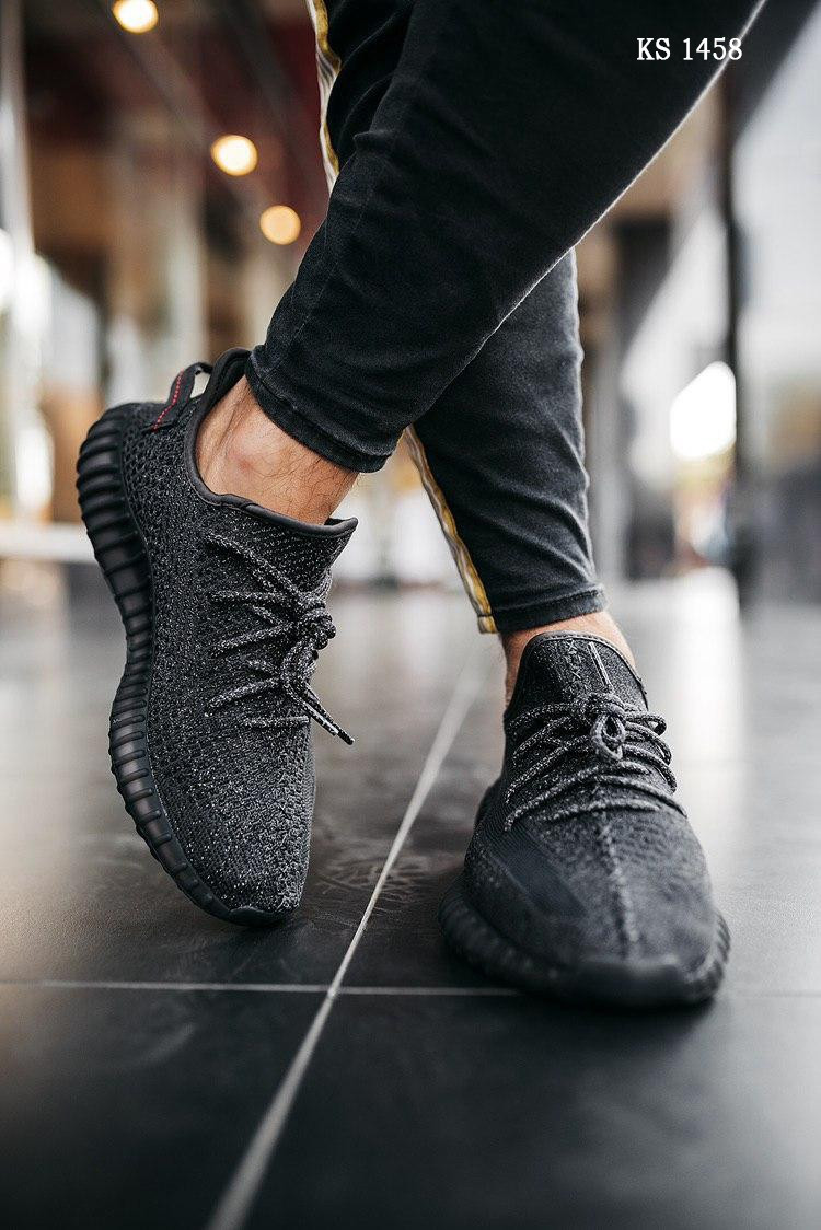 Мужские кроссовки в стиле Adidas Yeеzy Boоst 350 v2, текстиль, черные 41(26 см), размеры:41,42,43,44,45
Мужские кроссовки в стиле Adidas Yeеzy Boоst 350 v2, текстиль, черные 41(26 см), размеры:41,42,43,44,45