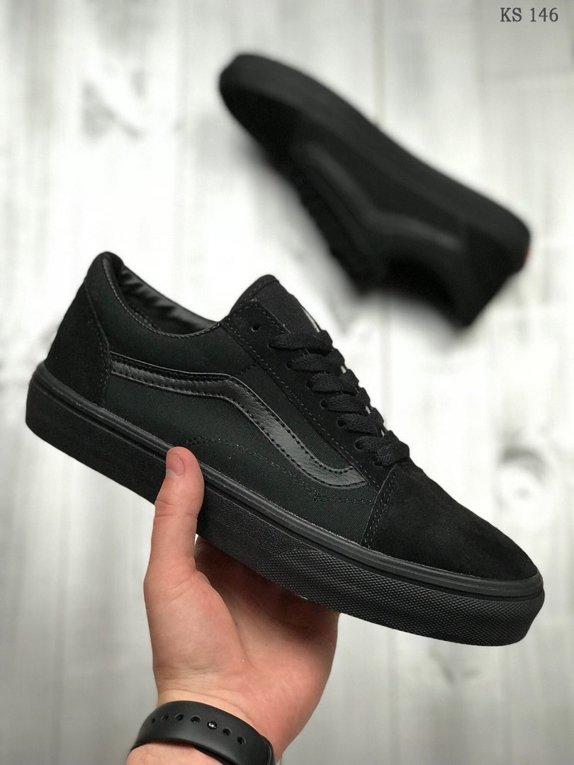 Мужские кроссовки в стиле Vans Old School, черные 45(29 см), размеры:41,42,43,44,45
Мужские кроссовки в стиле Vans Old School, черные 45(29 см), размеры:41,42,43,44,45