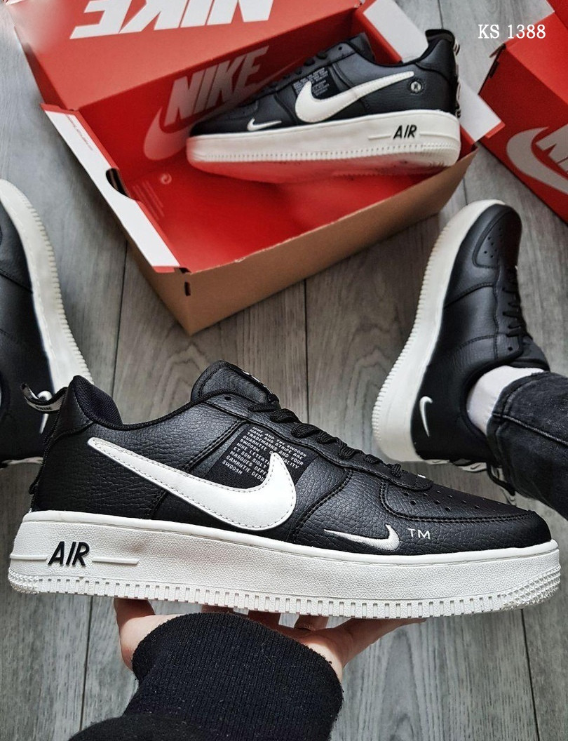 Мужские кроссовки в стиле Nike Air Force 1 LV8, кожа, черные с белым 44(28 см), размеры:41,43,44,45,46
Мужские кроссовки в стиле Nike Air Force 1 LV8, кожа, черные с белым 44(28 см), размеры:41,43,44,45,46
