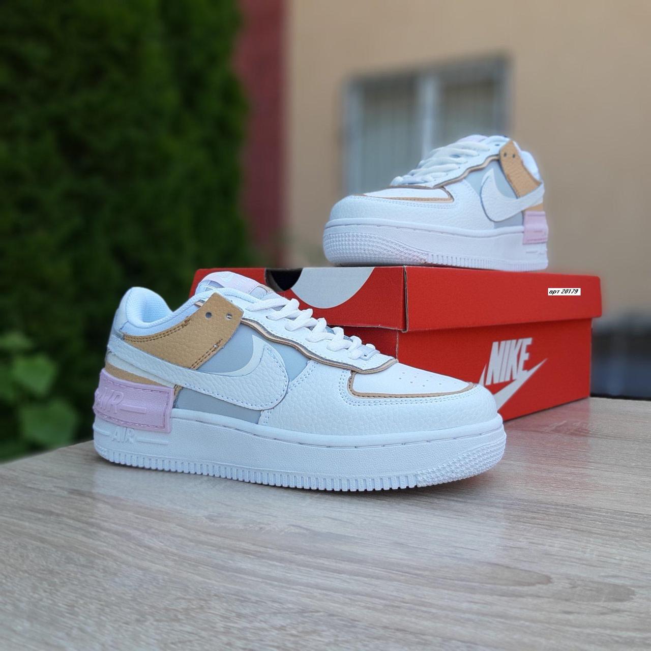 Женские кроссовки в стиле Nike Air Force 1 Shadow, кожа, белые с бежевым, 36 (23 см), размеры:36,37,38,39,41
Женские кроссовки в стиле Nike Air Force 1 Shadow, кожа, белые с бежевым, 36 (23 см), размеры:36,37,38,39,41