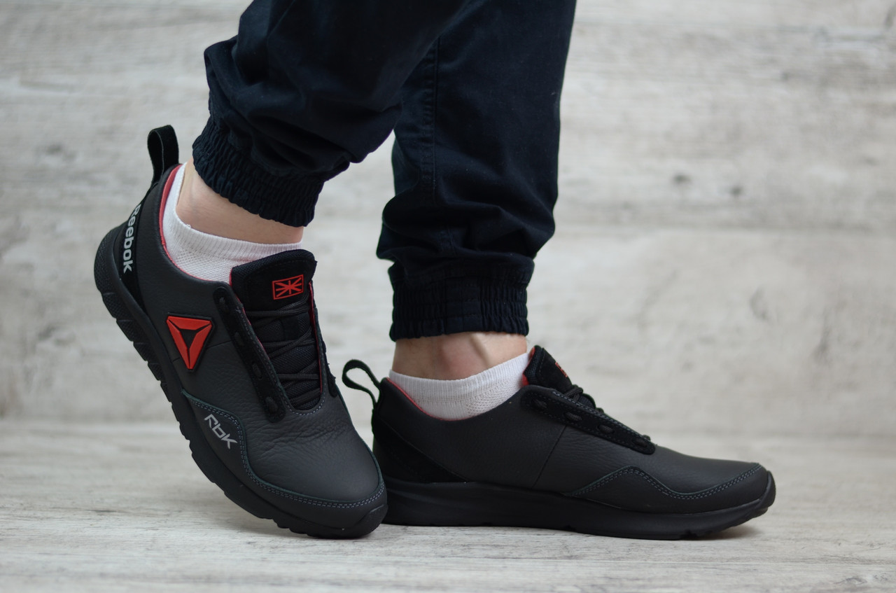 Мужские кроссовки в стиле Reebok, кожа, черные 40(26 см), размеры:40,41,42,43,44,45
Мужские кроссовки в стиле Reebok, кожа, черные 40(26 см), размеры:40,41,42,43,44,45