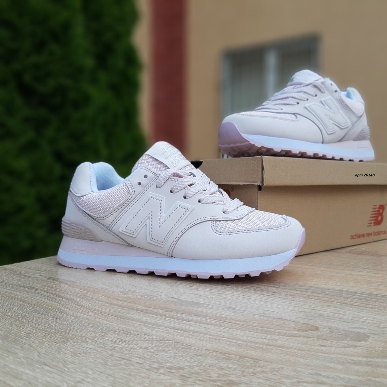 Женские кроссовки в стиле New Balance 574, кожа, сетка, розовые, 38 (24 см), размеры:37,38,39,40,41
Женские кроссовки в стиле New Balance 574, кожа, сетка, розовые, 38 (24 см), размеры:37,38,39,40,41