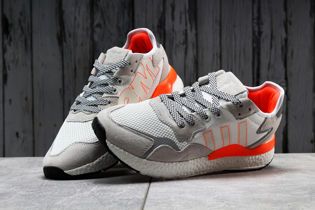 Мужские кроссовки в стиле Adidas 3M, замша, текстиль, белые 41 (25,2 см)
Мужские кроссовки в стиле Adidas 3M, замша, текстиль, белые 41 (25,2 см)
