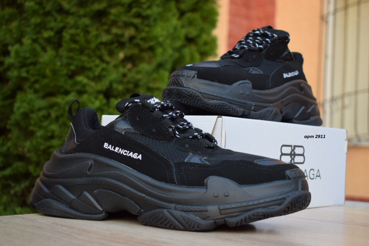 Мужские кроссовки в стиле Balenciaga Triple S, замша, сетка, кожа, черные 45(28,5 см), последний размер
Мужские кроссовки в стиле Balenciaga Triple S, замша, сетка, кожа, черные 45(28,5 см), последний размер