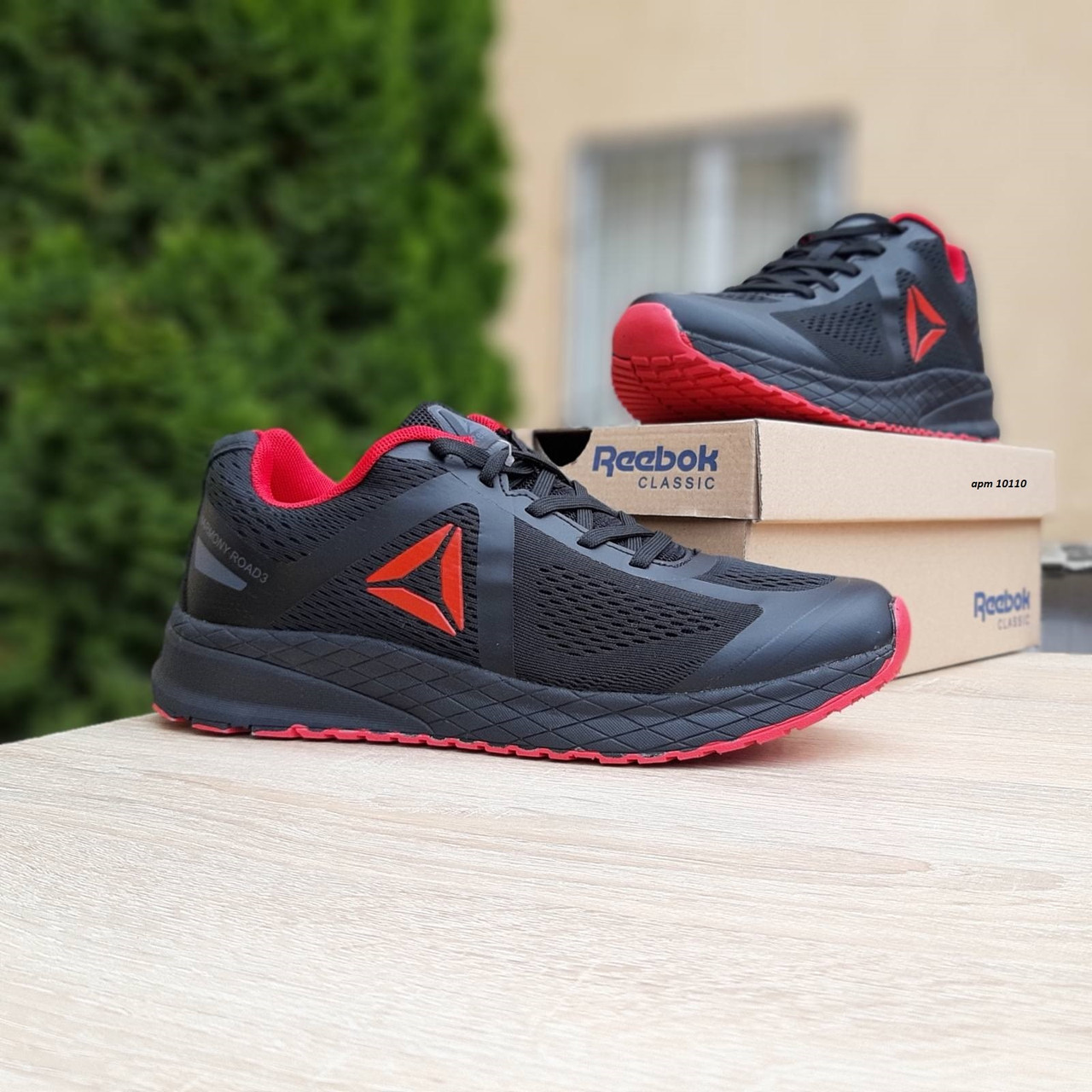 Мужские кроссовки в стиле Reebok Harmony Road 3, сетка, черные с красным, 46р(29 см), размеры:41,44,45,46
Мужские кроссовки в стиле Reebok Harmony Road 3, сетка, черные с красным, 46р(29 см), размеры:41,44,45,46