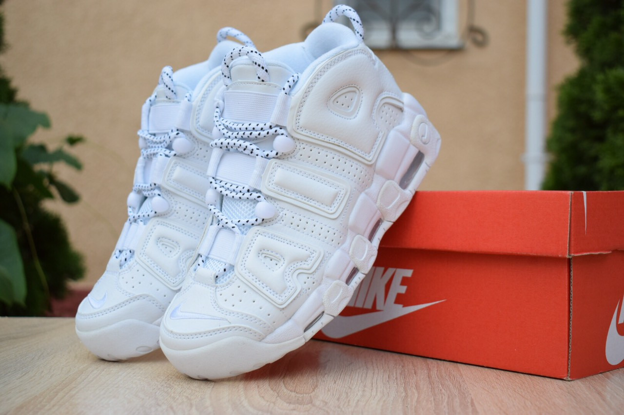 Женские кроссовки в стиле Nike Air More Uptempo, кожа, белые 39(25 см), размеры:38,39
Женские кроссовки в стиле Nike Air More Uptempo, кожа, белые 39(25 см), размеры:38,39