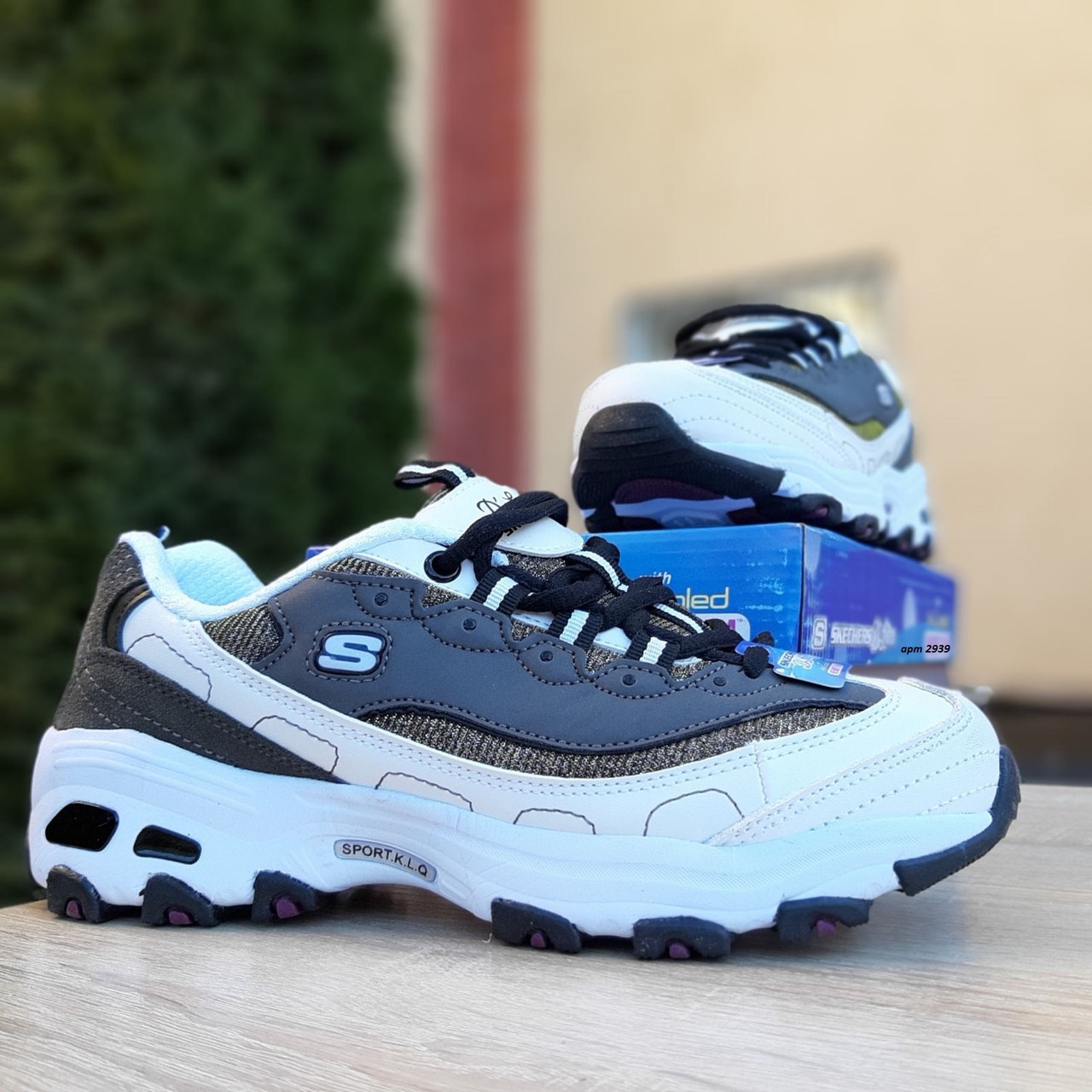 Женские кроссовки в стиле Skechers D'Lites, кожа, сетка, разноцветные 39(24,5 см), размеры:36,38,39,41
Женские кроссовки в стиле Skechers D'Lites, кожа, сетка, разноцветные 39(24,5 см), размеры:36,38,39,41