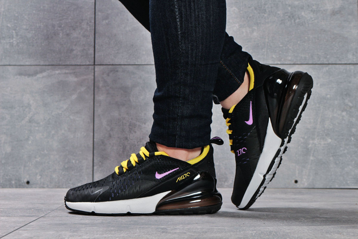 Женские кроссовки в стиле Nike Air 270, текстиль, черные с желтым 37(23,6 см), размеры:36,37,38
Женские кроссовки в стиле Nike Air 270, текстиль, черные с желтым 37(23,6 см), размеры:36,37,38