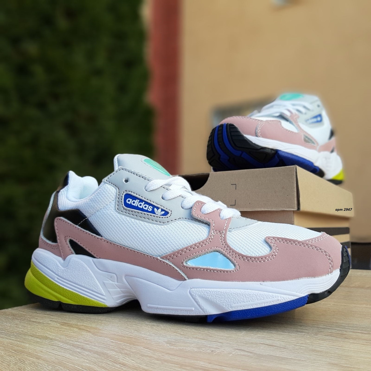 Женские кроссовки в стиле Adidas Falcon, сетка, кожа, разноцветные 38(24 см), размеры:37,38,40
Женские кроссовки в стиле Adidas Falcon, сетка, кожа, разноцветные 38(24 см), размеры:37,38,40