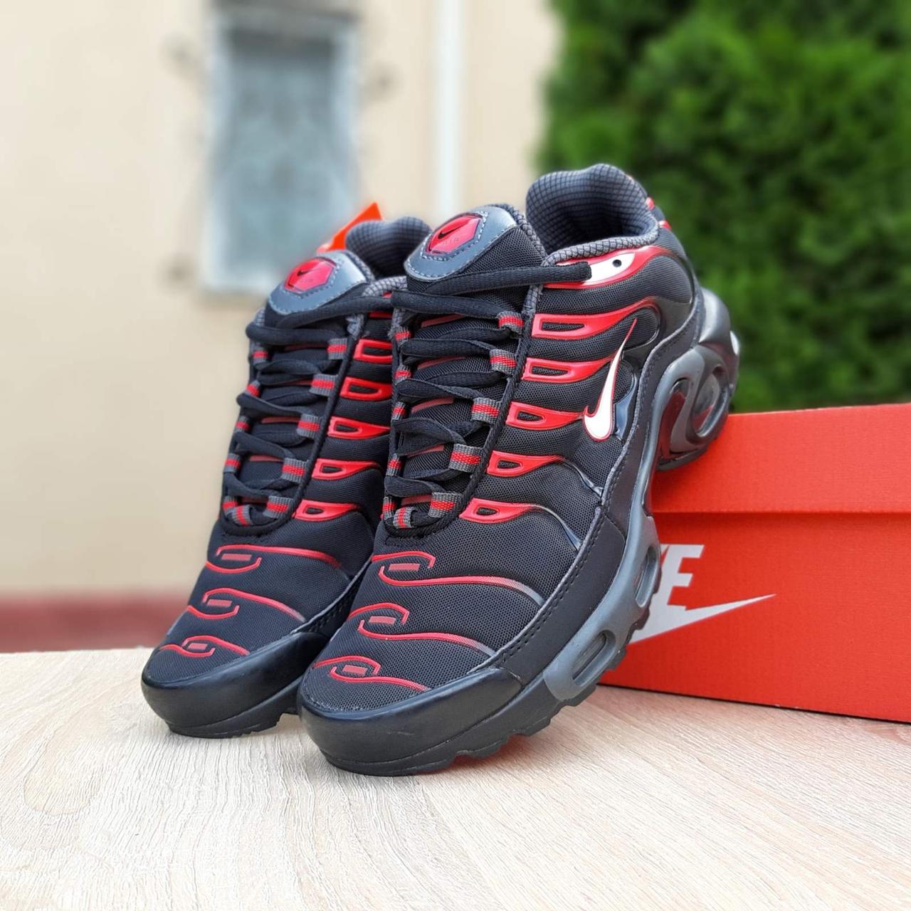 Женские кроссовки в стиле Nike TN, сетка, чёрные с красным 39(25 см), размеры:38,39,40,41
Женские кроссовки в стиле Nike TN, сетка, чёрные с красным 39(25 см), размеры:38,39,40,41