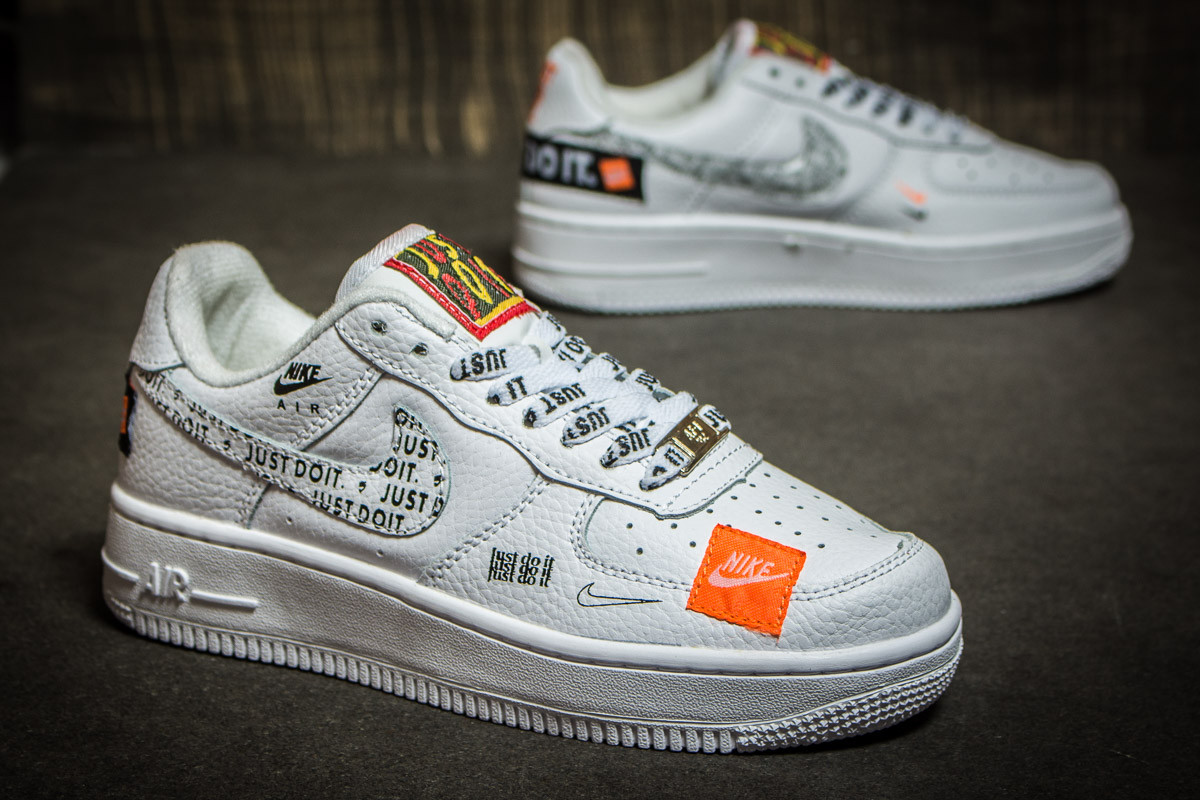 Женские кроссовки в стиле Nike Air AF-1, кожа, белые 41 (27 см), размеры:36,37,40,41
Женские кроссовки в стиле Nike Air AF-1, кожа, белые 41 (27 см), размеры:36,37,40,41