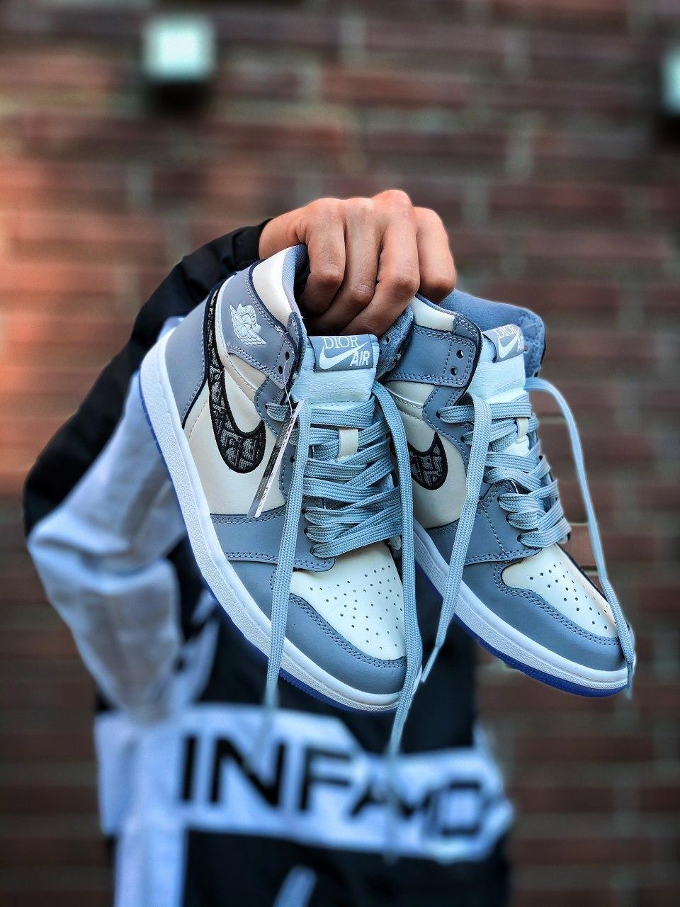 Женские кроссовки Nike Air Jordan Retro 1 x Dior / Найк Аир Джордан Ретро 1 Диор 39, Серый
Женские кроссовки Nike Air Jordan Retro 1 x Dior / Найк Аир Джордан Ретро 1 Диор 39, Серый