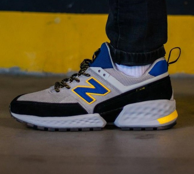 New Balance 574v2 Gray Black | кроссовки мужские; серые/черные/синие; осенние/весенние 45, Серый
New Balance 574v2 Gray Black | кроссовки мужские; серые/черные/синие; осенние/весенние 45, Серый