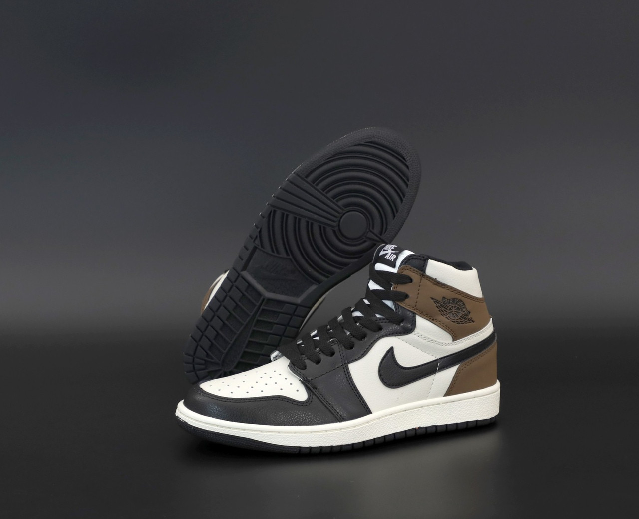 Кроссовки мужские Nike Air Jordan 1 Retro хаки, Найк ДжорДан, натуральная кожа. Код KD-12274
Кроссовки мужские Nike Air Jordan 1 Retro хаки, Найк ДжорДан, натуральная кожа. Код KD-12274