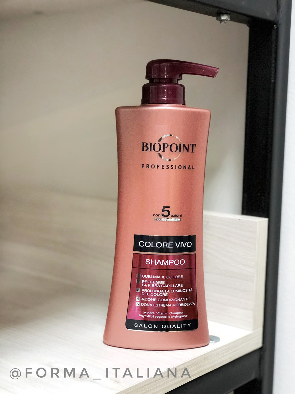 Профессиональный шампунь для окрашенных волос Colore Vivo от Biopoint Professional 400 мл
Профессиональный шампунь для окрашенных волос Colore Vivo от Biopoint Professional 400 мл