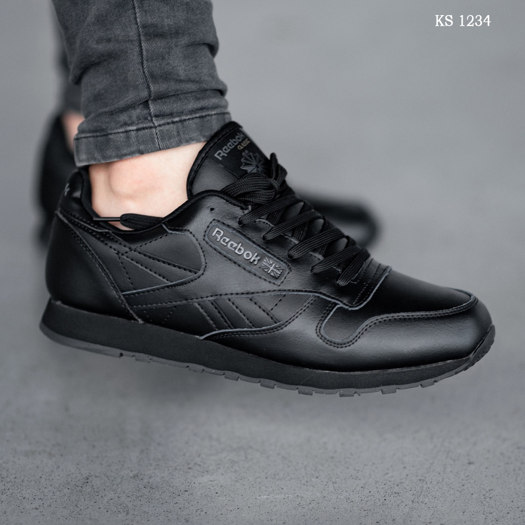 Мужские зимние кроссовки на меху в стиле Reebok Classic, кожа, черные 46 (29,5 см), размеры:44,45,46
Мужские зимние кроссовки на меху в стиле Reebok Classic, кожа, черные 46 (29,5 см), размеры:44,45,46