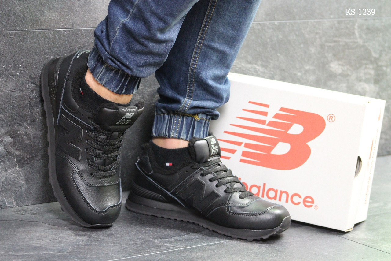 

Мужские зимние кроссовки на меху в стиле New Balance 574, кожа, черные 45 (29 см), последний размер