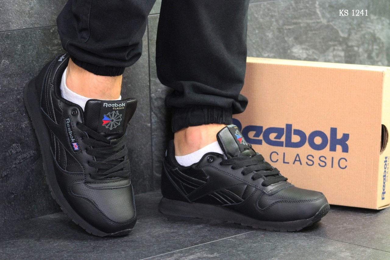 Мужские зимние кроссовки на меху в стиле Reebok Classic, кожа, черные 46 (29,5 см), размеры:44,46
Мужские зимние кроссовки на меху в стиле Reebok Classic, кожа, черные 46 (29,5 см), размеры:44,46