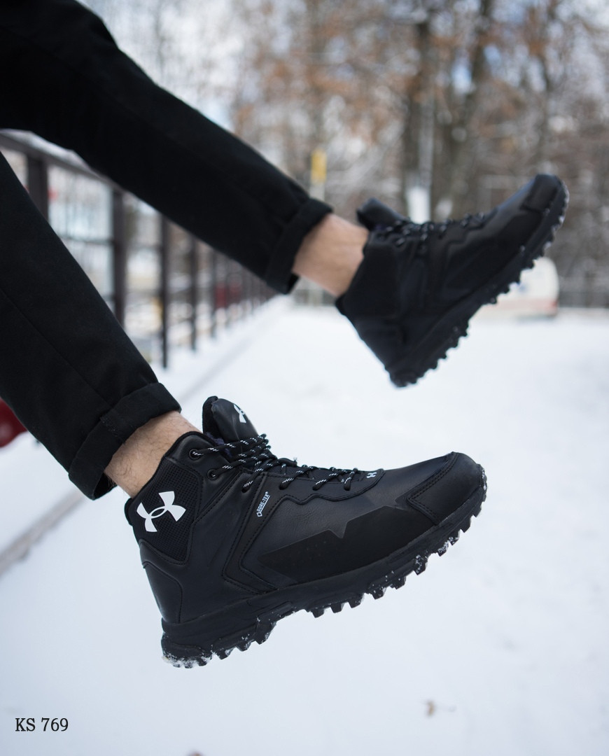 Мужские зимние кроссовки в стиле Under Armour, черные 46 (29,5 см), последний размер
Мужские зимние кроссовки в стиле Under Armour, черные 46 (29,5 см), последний размер